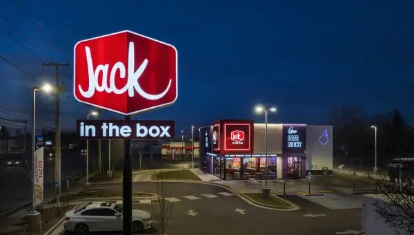 Jack in the Box Craved Exterior with Sign at Night 600  WebP